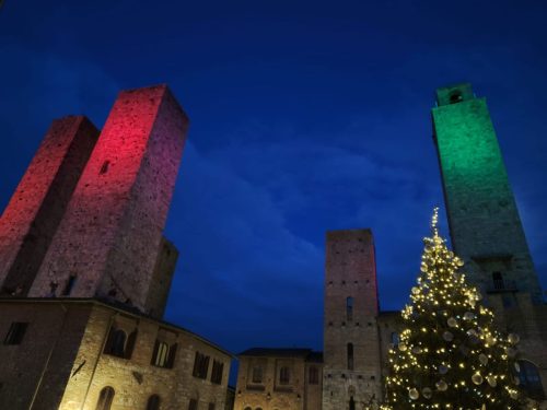 Le torri a Natale a San giminiano